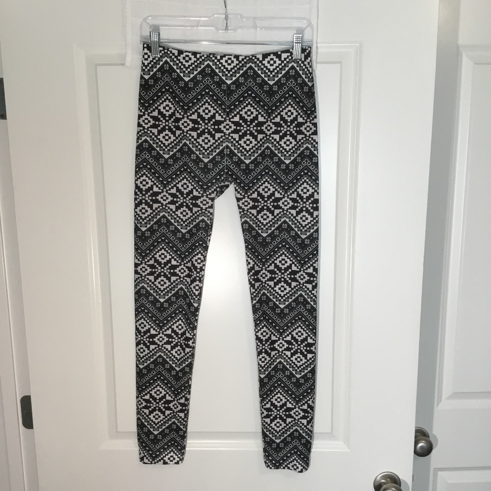 NOBO No Boundaries Leggings Black/White Size LG (11-13)
